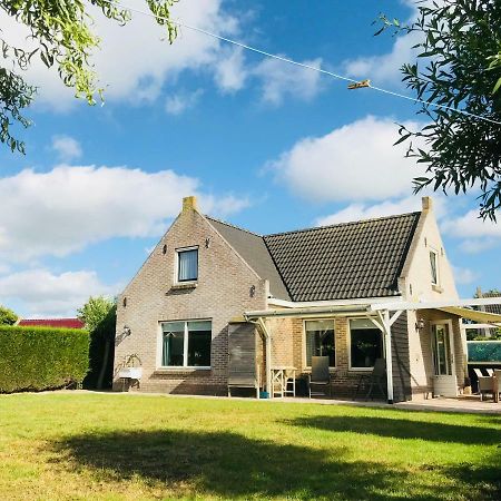 Stinswoning " Waadhoeke " Tzummarum Exteriér fotografie