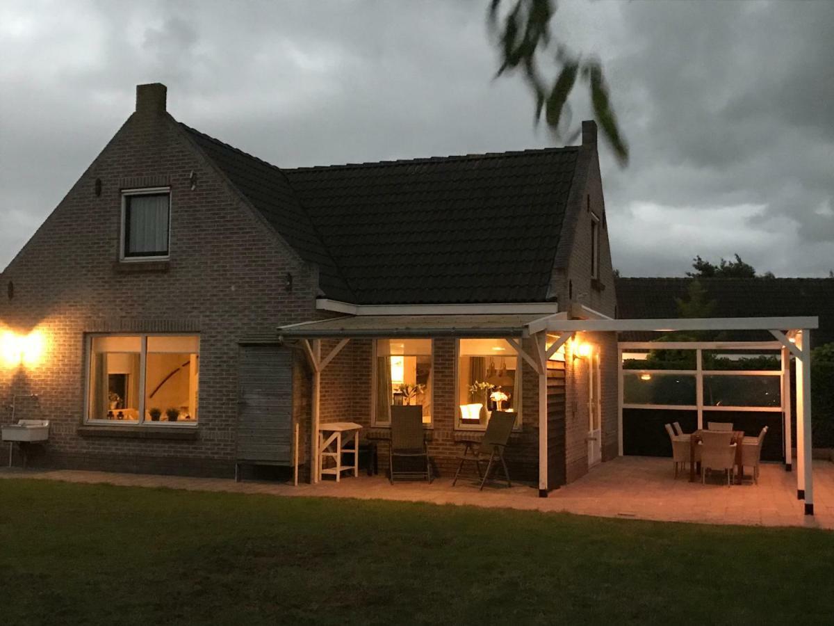 Stinswoning " Waadhoeke " Tzummarum Exteriér fotografie